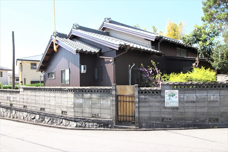 ご主人さんから奥様へ、夢の広々LDKと使いやすいキッチン