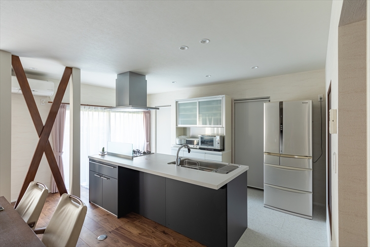 Simple Modern ～住み繋ぐ家で始まるセカンドライフ～