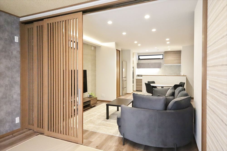 広がる空間、深まる絆 家族の輪が広がる増築リフォーム