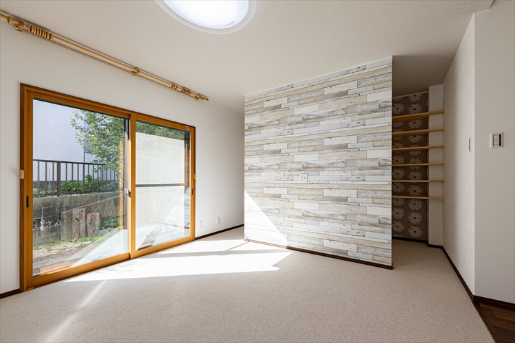 素材感を楽しむインダストリアル・カフェの暮らし