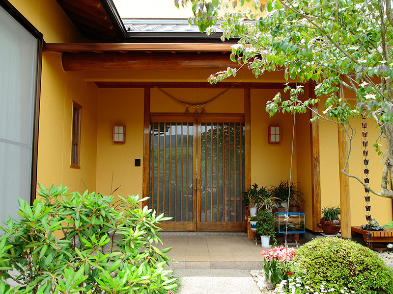 旅館の様な平屋